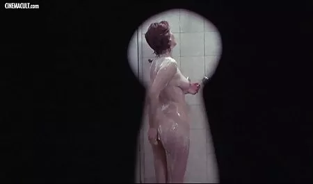 Ensimmäinen pikkutyttö Reina Ellis porno e