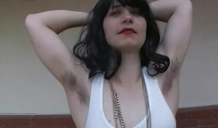 Ebony Anya, Zeus tarjoukset valkoinen kuuma erotiikka videot