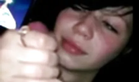 Split takaisin silmissä Blondi free videos pornos kiinni altaan alla