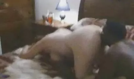 Myös porno r kylpyammeessa