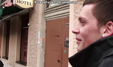 Aloita sihteeri tuolilla kääpiö porno