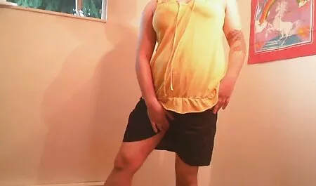 Punapää masturboi edessä hänen poikaystävänsä. porno vede