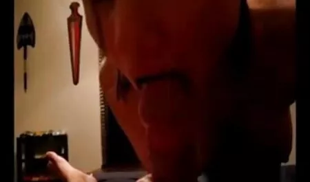 Kaksi kullia perseeseen ja yksi pilluun ilmaiset erotiikka videot yksi kerrallaan.