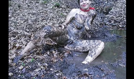 Puolue muuttuu kolmen kimppa porno lesboksi