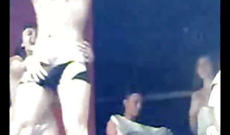 Kaksi tyttöä korvaamaan raiskaus porno minut kanalla.