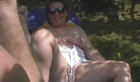 Omistajalla on tyttö suomalainen pornovideo ja syö se tyttö.