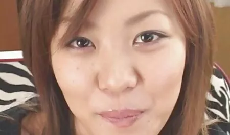 Tuo tyttö ryhmäseksiä varten aito porno